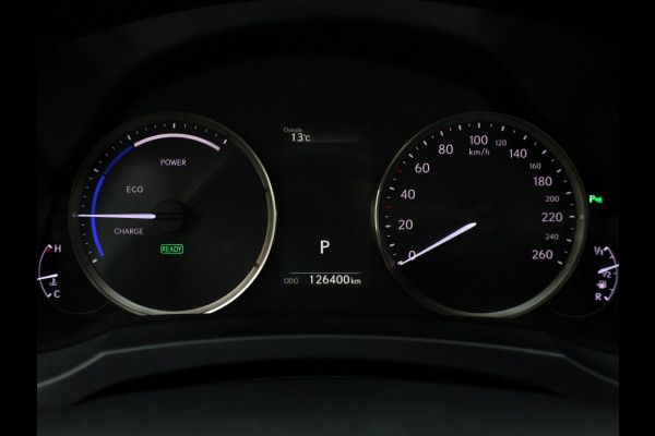 Lexus IS 300h Sport Edition | Stoelverwarming | Parkeersensoren | NL-Auto