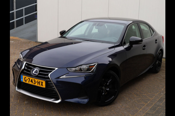 Lexus IS 300h Sport Edition | Stoelverwarming | Parkeersensoren | NL-Auto
