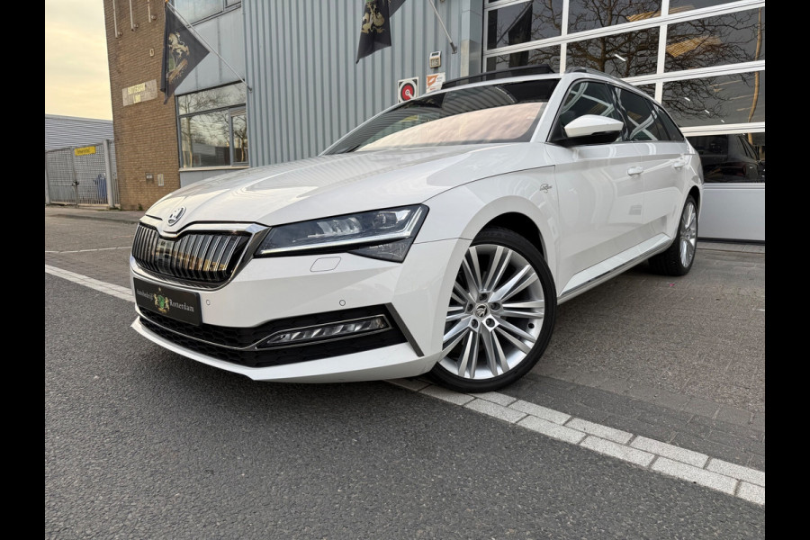 Škoda Superb Combi 1.4 TSI iV CAM/LMV19/NAVI/LEER/VIRTU/PANO