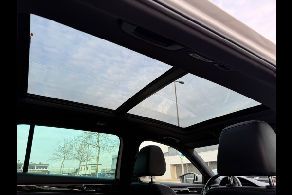 Škoda Superb Combi 1.4 TSI iV CAM/LMV19/NAVI/LEER/VIRTU/PANO