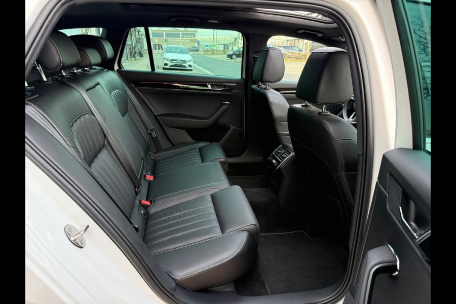 Škoda Superb Combi 1.4 TSI iV CAM/LMV19/NAVI/LEER/VIRTU/PANO