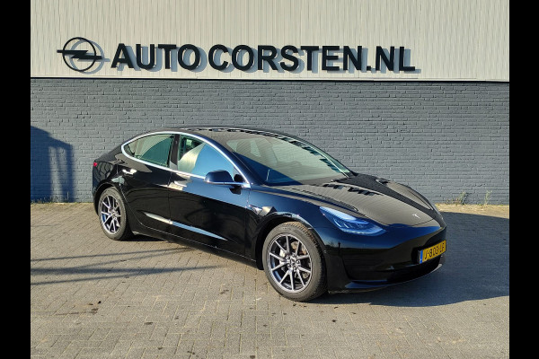 Tesla Model 3 SR+ 325PK AutoPilot Leer Pano-Dak Adaptive Cruise Camera's Elektr.-Stuur+Stoelen+Spiegels+Geheugen+Easy-Entry+Verwarmde stoelen  Ecc Navi Led DAB Voorverwarmen interieur via App Keyless One-Pedal-Drive SOH 82% 1e Eigenaar Origineel Nederlandse Auto 1.584kg licht!