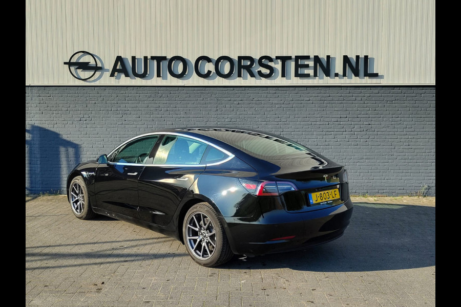 Tesla Model 3 SR+ 325PK AutoPilot Leer Pano-Dak Adaptive Cruise Camera's Elektr.-Stuur+Stoelen+Spiegels+Geheugen+Easy-Entry+Verwarmde stoelen  Ecc Navi Led DAB Voorverwarmen interieur via App Keyless One-Pedal-Drive SOH 82% 1e Eigenaar Origineel Nederlandse Auto 1.584kg licht!