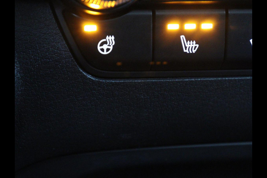 Mazda 3 2.0 e-SkyActiv-X 186 | Carplay | Camera | Stoel & Stuurverwarming | Full LED | Head-up | Adaptive Cruise | Navigatie