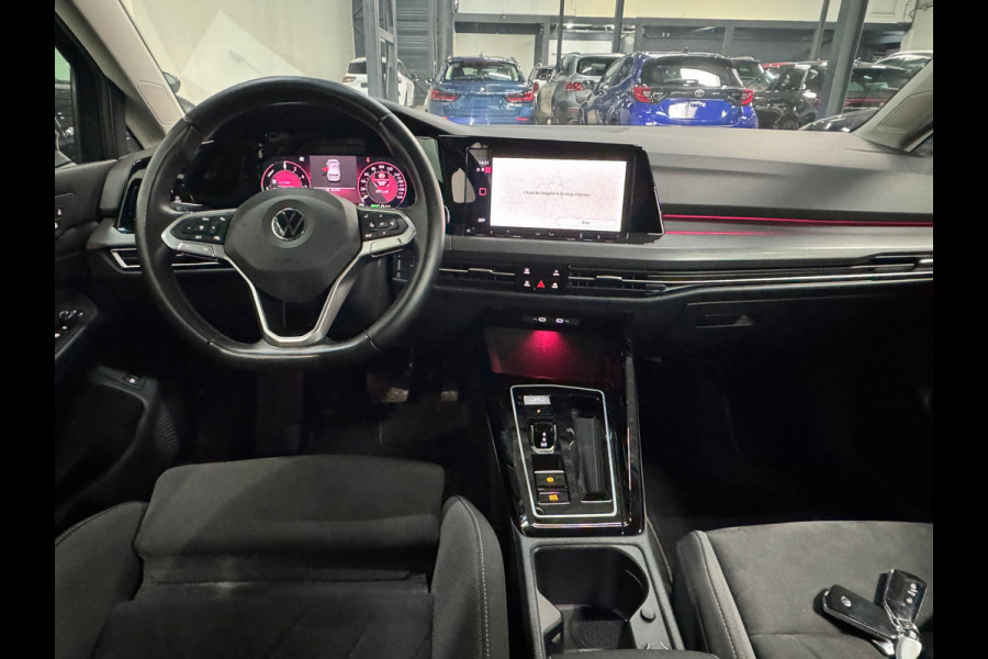 Volkswagen Golf 1.4 eHybrid Style | Memory seat | Massage | Adaptive cruise control | Elektrische stoel | Keyless | Apple Carplay | Parkeersensoren | Ambiance Verlichting |