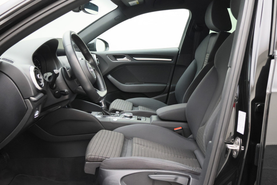 Audi A3 Sportback 1.4 e-tron Sport Pro Line plus S Line Virtual Cockpit, Navigatie, Camera, Keyless, LED, 18"