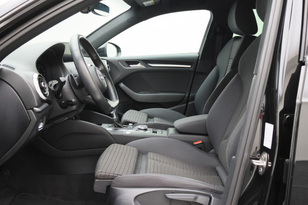 Audi A3 Sportback 1.4 e-tron Sport Pro Line plus S Line Virtual Cockpit, Navigatie, Camera, Keyless, LED, 18"
