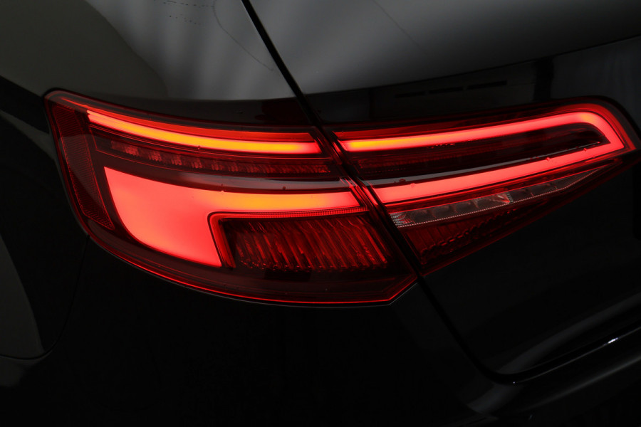 Audi A3 Sportback 1.4 e-tron Sport Pro Line plus S Line Virtual Cockpit, Navigatie, Camera, Keyless, LED, 18"