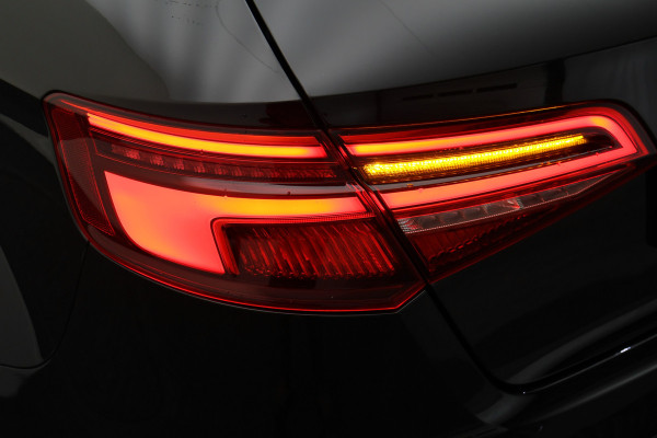 Audi A3 Sportback 1.4 e-tron Sport Pro Line plus S Line Virtual Cockpit, Navigatie, Camera, Keyless, LED, 18"