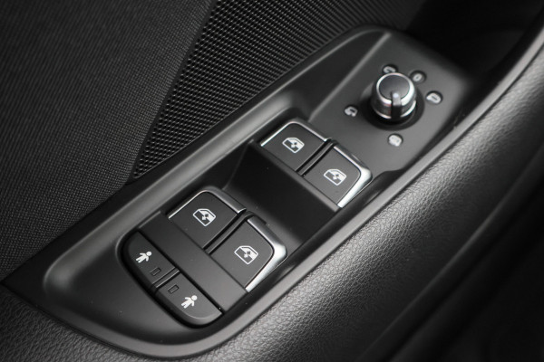 Audi A3 Sportback 1.4 e-tron Sport Pro Line plus S Line Virtual Cockpit, Navigatie, Camera, Keyless, LED, 18"