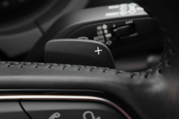 Audi A3 Sportback 1.4 e-tron Sport Pro Line plus S Line Virtual Cockpit, Navigatie, Camera, Keyless, LED, 18"