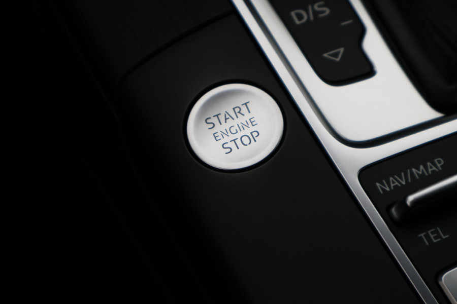 Audi A3 Sportback 1.4 e-tron Sport Pro Line plus S Line Virtual Cockpit, Navigatie, Camera, Keyless, LED, 18"