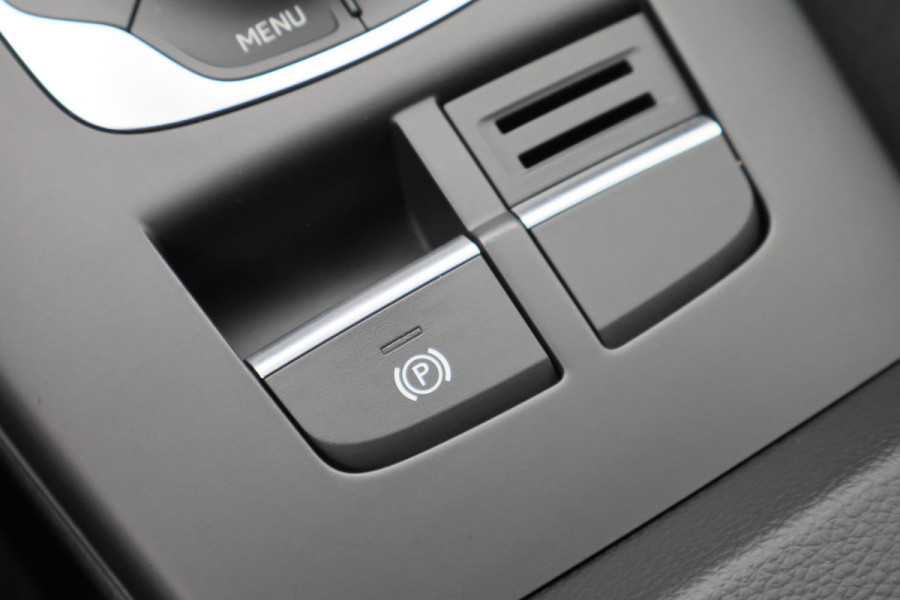 Audi A3 Sportback 1.4 e-tron Sport Pro Line plus S Line Virtual Cockpit, Navigatie, Camera, Keyless, LED, 18"