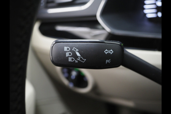 Škoda Superb Combi 1.4 TSI iV Laurin & Klement | Leder | Trekhaak | Canton | Adaptive Cruise | Keyless | Sfeerlicht | Memory | Carplay