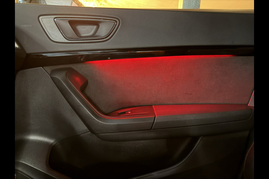 CUPRA Ateca 2.0 TSI 4DRIVE Garantie Elek Trekhaak Carplay 360 Camera Beats Elek Achterklep Keyless ACC StoelVW Led Dab Rijklaar