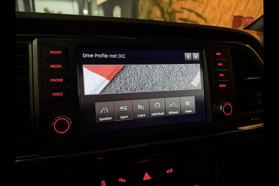 CUPRA Ateca 2.0 TSI 4DRIVE Garantie Elek Trekhaak Carplay 360 Camera Beats Elek Achterklep Keyless ACC StoelVW Led Dab Rijklaar