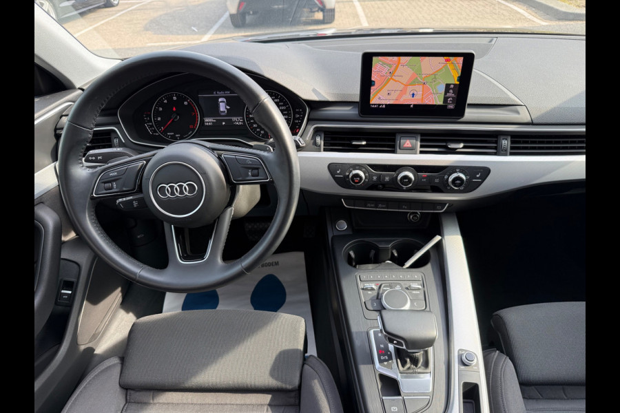 Audi A4 AVANT 35 TFSI Design ECC/PDC V&A/LED/LMV18/NAVI/PANO