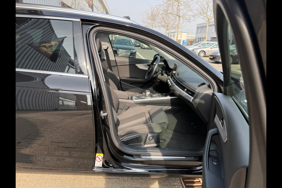 Audi A4 AVANT 35 TFSI Design ECC/PDC V&A/LED/LMV18/NAVI/PANO