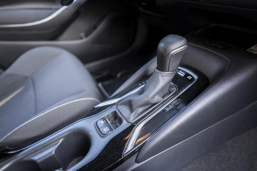 Toyota Corolla 1.8 Hybrid Business Plus | Navigatie | Camera | Clima