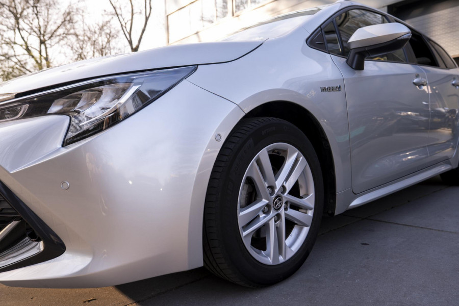 Toyota Corolla 1.8 Hybrid Business Plus | Navigatie | Camera | Clima