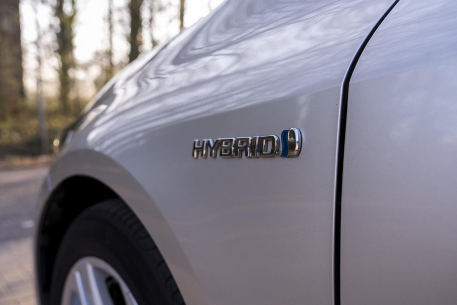 Toyota Corolla 1.8 Hybrid Business Plus | Navigatie | Camera | Clima