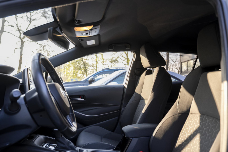 Toyota Corolla 1.8 Hybrid Business Plus | Navigatie | Camera | Clima