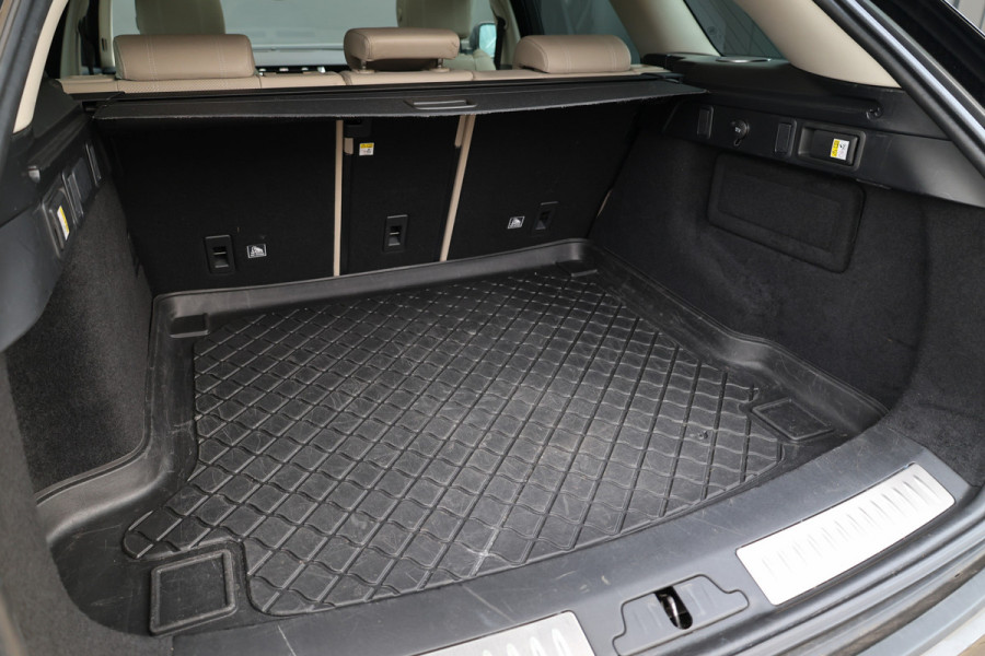 Land Rover Range Rover Velar 2.0 I4 Turbo AWD R-Dynamic HSE | TOPSTAAT! | NAP | PANO | MERIDIAN SURROUND | HUD | MEMORY | STUURVERW | KEYLESS |