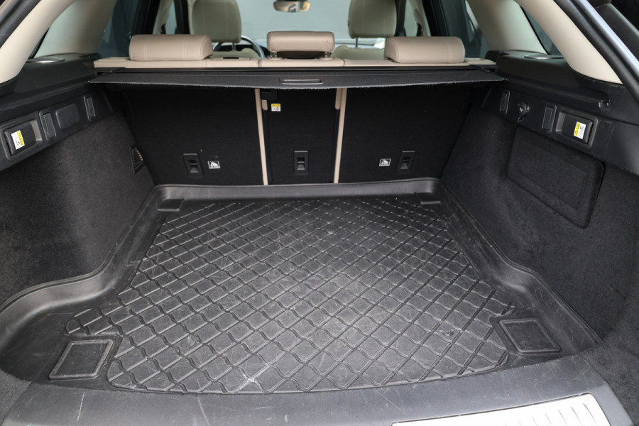 Land Rover Range Rover Velar 2.0 I4 Turbo AWD R-Dynamic HSE | TOPSTAAT! | NAP | PANO | MERIDIAN SURROUND | HUD | MEMORY | STUURVERW | KEYLESS |