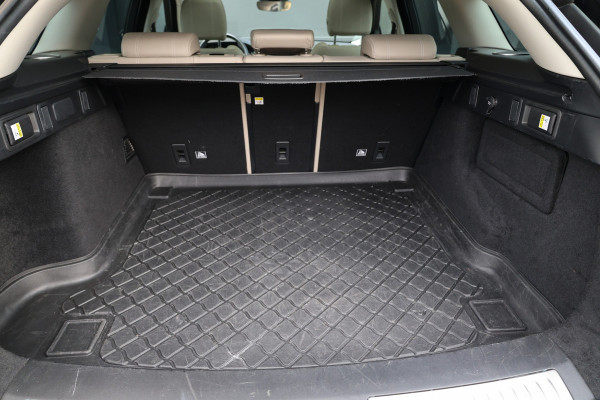 Land Rover Range Rover Velar 2.0 I4 Turbo AWD R-Dynamic HSE | TOPSTAAT! | NAP | PANO | MERIDIAN SURROUND | HUD | MEMORY | STUURVERW | KEYLESS |