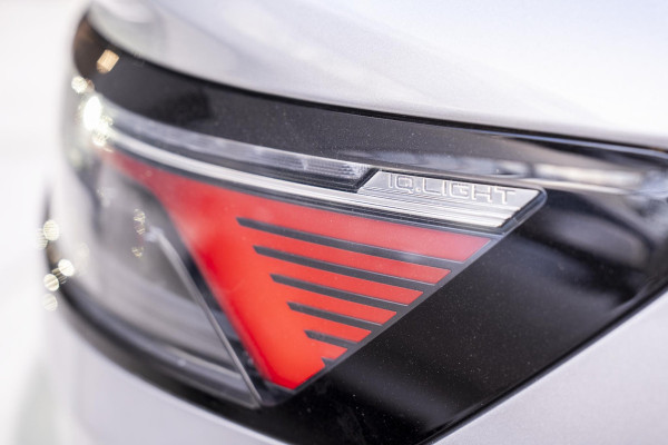 Volkswagen Arteon 2.0 TDI R-Line Business+ IQ Light | Elek Trekhaak | Navigatie | Camera | Dsg