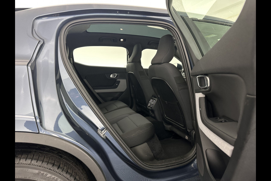 Polestar 2 Long Range Dual Motor Launch Edition 78kWh [ 3-Fase-11kW ] {SOH-90%} (INCL-BTW) Aut. *PANO | NAVI-FULLMAP | FULL-LED | ADAPTIVE-CRUISE | BLINDSPOT | TOPVIEW | KEYLESS | LANE-ASSIST | DIGI-COCKPIT | CARPLAY | DAB+ | HEATED-SPORTSEATS | CAMERA | MEMORY-PACK | PD