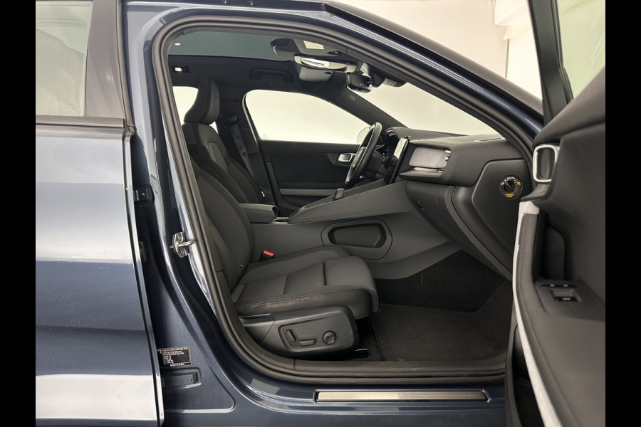 Polestar 2 Long Range Dual Motor Launch Edition 78kWh [ 3-Fase-11kW ] {SOH-90%} (INCL-BTW) Aut. *PANO | NAVI-FULLMAP | FULL-LED | ADAPTIVE-CRUISE | BLINDSPOT | TOPVIEW | KEYLESS | LANE-ASSIST | DIGI-COCKPIT | CARPLAY | DAB+ | HEATED-SPORTSEATS | CAMERA | MEMORY-PACK | PD