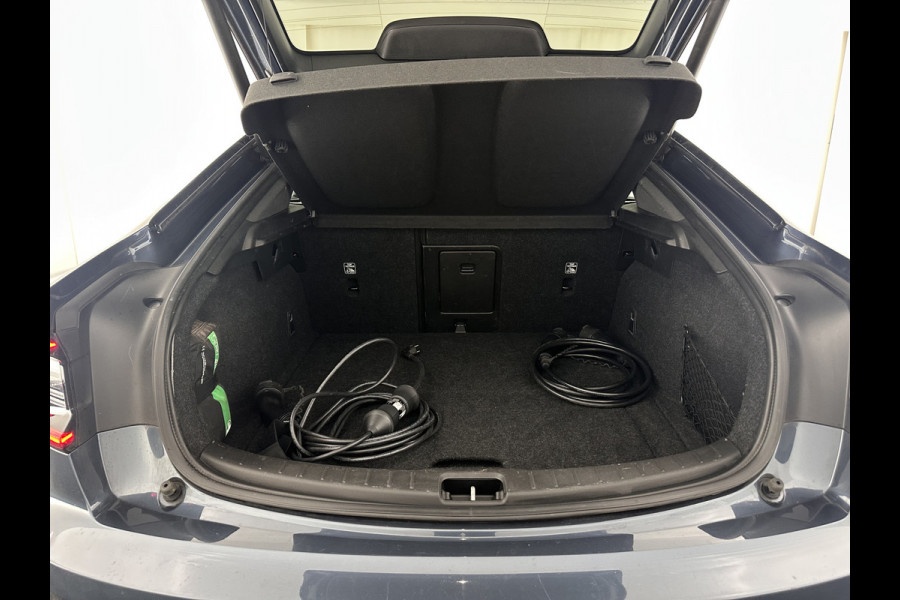 Polestar 2 Long Range Dual Motor Launch Edition 78kWh [ 3-Fase-11kW ] {SOH-90%} (INCL-BTW) Aut. *PANO | NAVI-FULLMAP | FULL-LED | ADAPTIVE-CRUISE | BLINDSPOT | TOPVIEW | KEYLESS | LANE-ASSIST | DIGI-COCKPIT | CARPLAY | DAB+ | HEATED-SPORTSEATS | CAMERA | MEMORY-PACK | PD