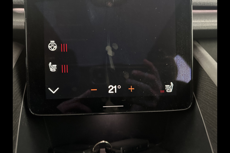 Polestar 2 Long Range Dual Motor Launch Edition 78kWh [ 3-Fase-11kW ] {SOH-90%} (INCL-BTW) Aut. *PANO | NAVI-FULLMAP | FULL-LED | ADAPTIVE-CRUISE | BLINDSPOT | TOPVIEW | KEYLESS | LANE-ASSIST | DIGI-COCKPIT | CARPLAY | DAB+ | HEATED-SPORTSEATS | CAMERA | MEMORY-PACK | PD