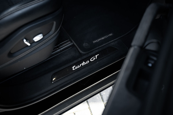 Porsche Cayenne Coupé 4.0 Turbo GT - Origineel NL | Sport Chrono + | Keramisch | Burmester | Carbon