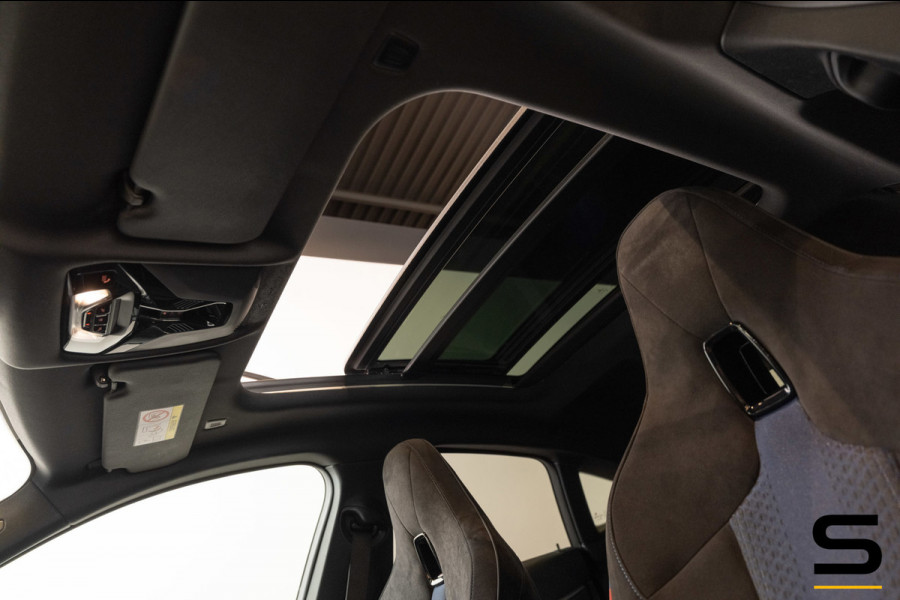 BMW 2 Serie Gran Coupé 218i High Executive|M-sport|NAP|Pano