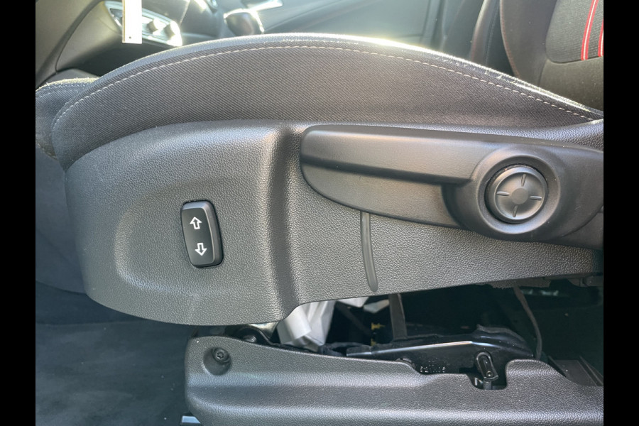 Opel Crossland 1.2 Turbo GS Line | Camera | Cruise control | Apple carplay/Android Auto | Airco