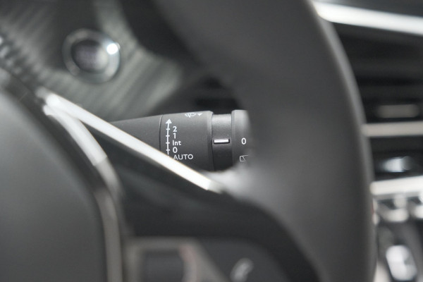 Peugeot 208 PureTech 100 Allure Pack | Camera | Adaptieve Cruise Control | Apple Carplay | Stoelverwarming