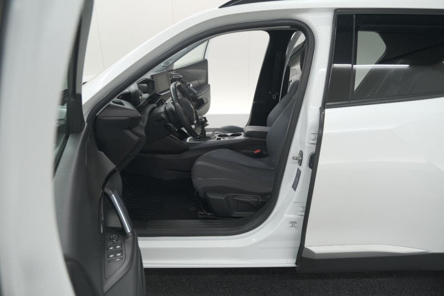 Peugeot 2008 PureTech 130 Allure | Camera | Adaptieve Cruise Control | Stoelverwarming