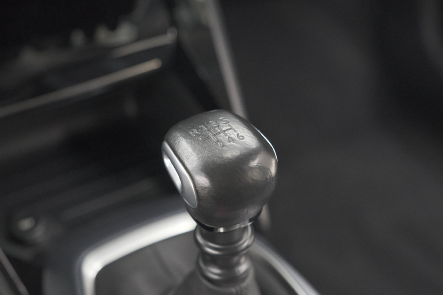 Peugeot 2008 PureTech 130 Allure | Camera | Adaptieve Cruise Control | Stoelverwarming