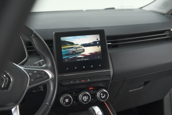 Renault Clio TCe 130 EDC Intens |  Allseason banden | Camera | Navigatie | Parkeersensoren