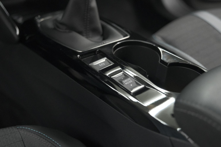 Peugeot 2008 PureTech 102 Allure Pack | Camera | Apple Carplay | Parkeersensoren