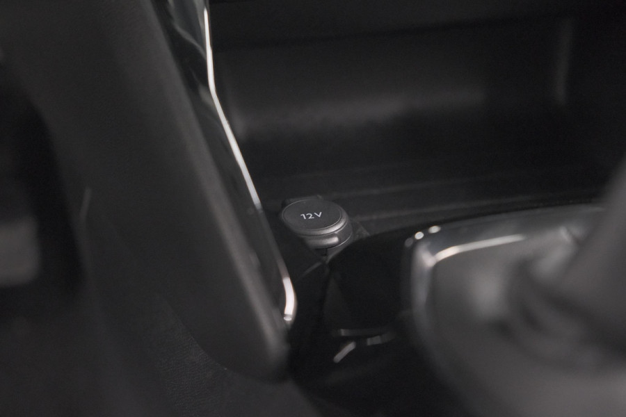 Peugeot 2008 PureTech 102 Allure Pack | Camera | Apple Carplay | Parkeersensoren