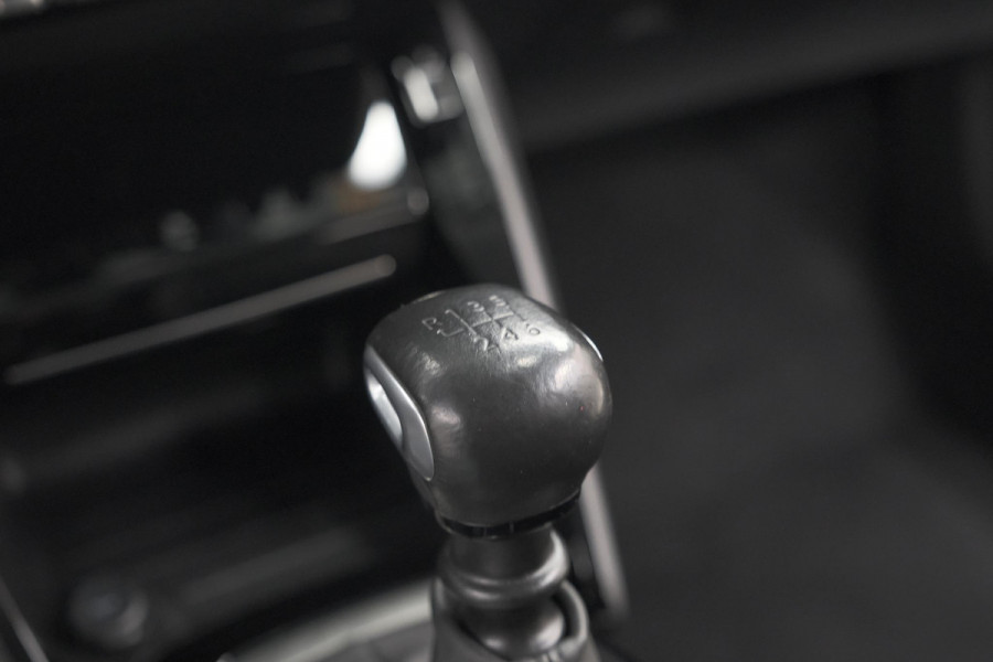 Peugeot 2008 PureTech 102 Allure Pack | Camera | Apple Carplay | Parkeersensoren