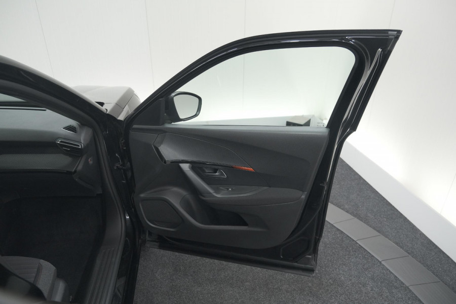 Peugeot 2008 PureTech 130 Active | Camera | Apple Carplay | Parkeersensoren | Stoelverwarming