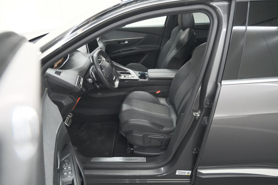 Peugeot 5008 PureTech 130 EAT8 GT-Line | Trekhaak | Panoramadak | Dodehoekdetectie | Elektrische Kofferklep