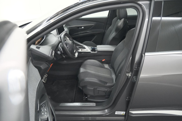 Peugeot 5008 PureTech 130 EAT8 GT-Line | Trekhaak | Panoramadak | Dodehoekdetectie | Elektrische Kofferklep