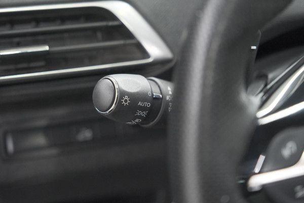 Peugeot 5008 PureTech 130 EAT8 GT-Line | Trekhaak | Panoramadak | Dodehoekdetectie | Elektrische Kofferklep