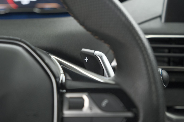 Peugeot 5008 PureTech 130 EAT8 GT-Line | Trekhaak | Panoramadak | Dodehoekdetectie | Elektrische Kofferklep