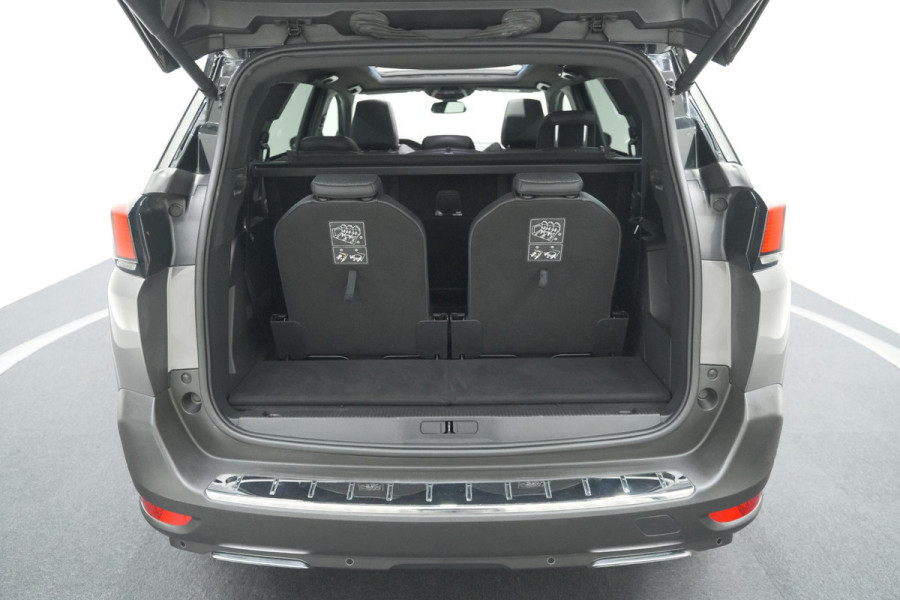 Peugeot 5008 PureTech 130 EAT8 GT-Line | Trekhaak | Panoramadak | Dodehoekdetectie | Elektrische Kofferklep